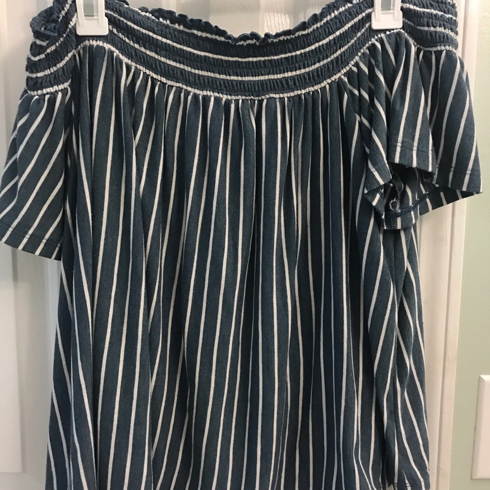 Summer sleeveless top